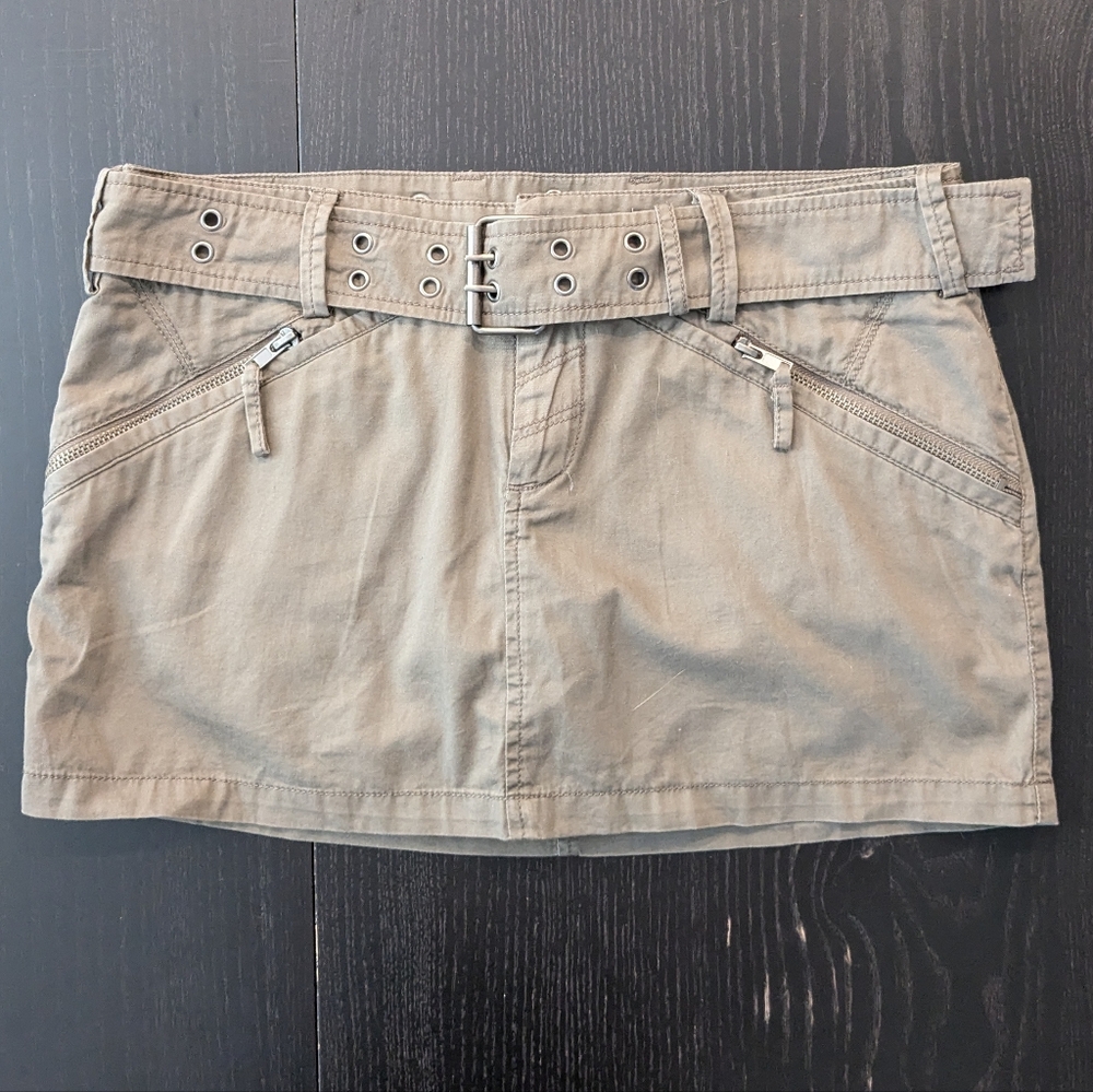 NWT Forever 21 M Belted Skirt with shorts skort olive